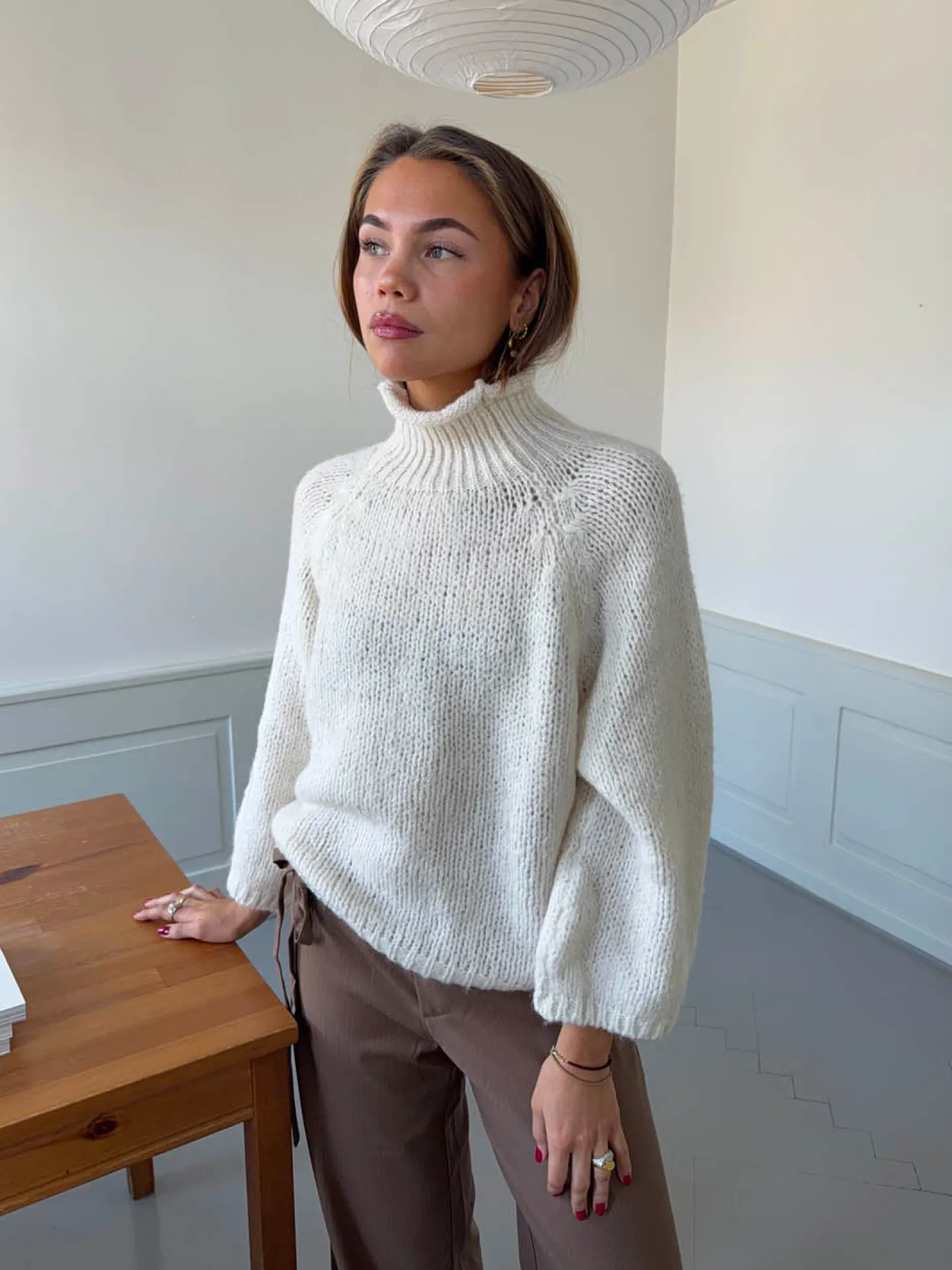 Aire striktrøje med turtleneck - Off white