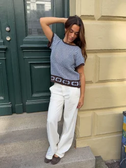 Alfi strikket t-shirt med striber - Hvid/brun