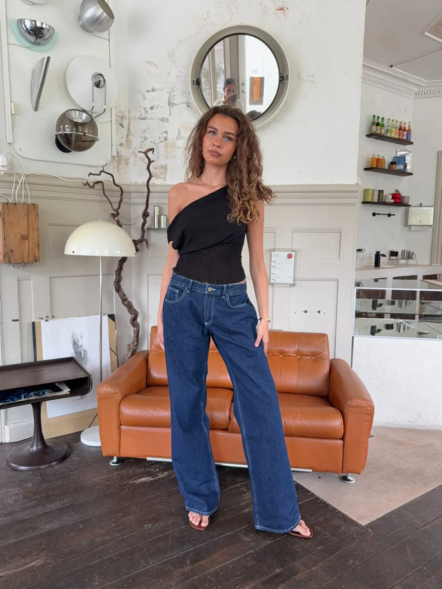 Alvina jeans med blomsterdetalje - Mørk denim