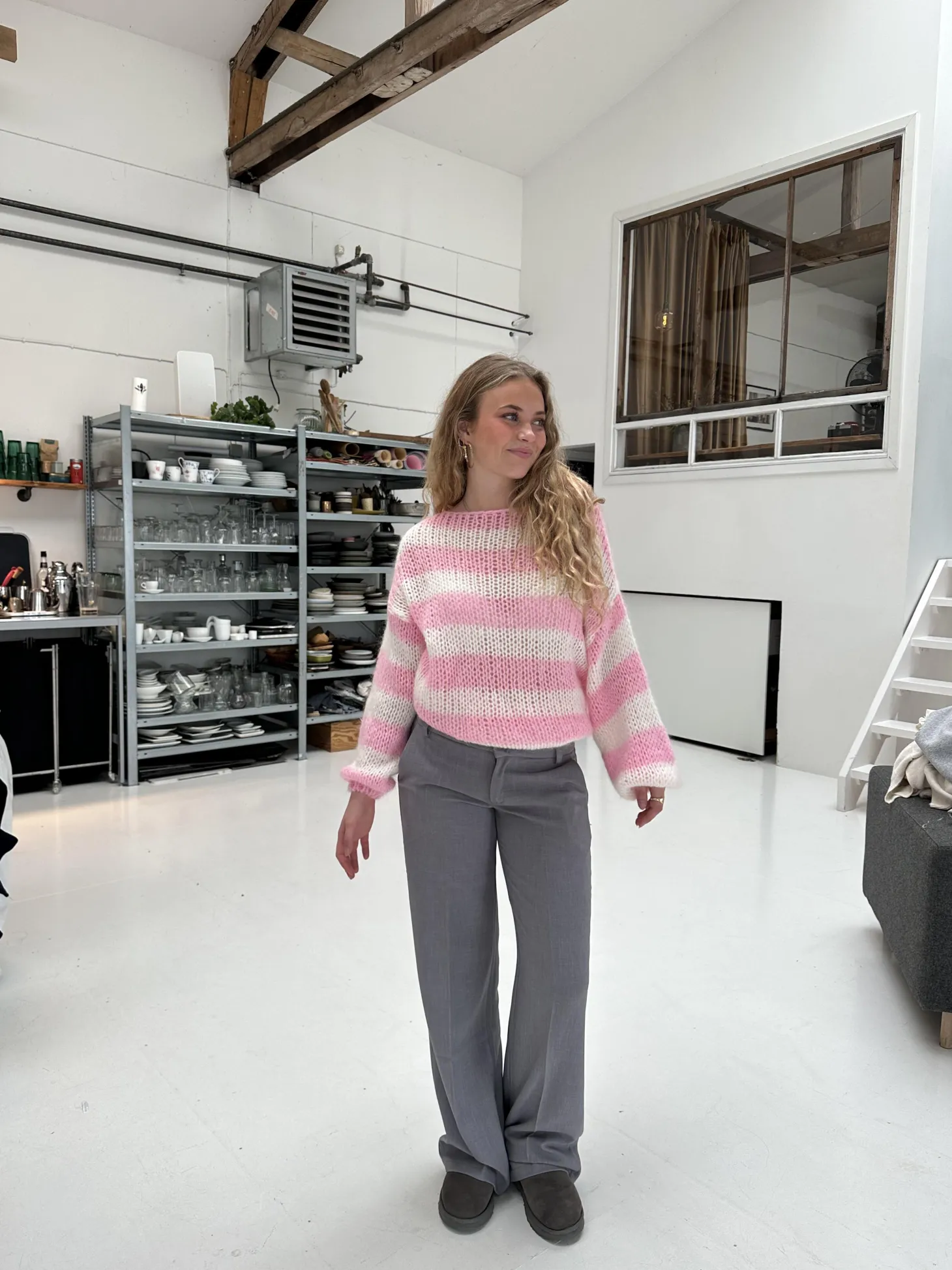 Anna Olympia lavtaljede suitbukser - Grå