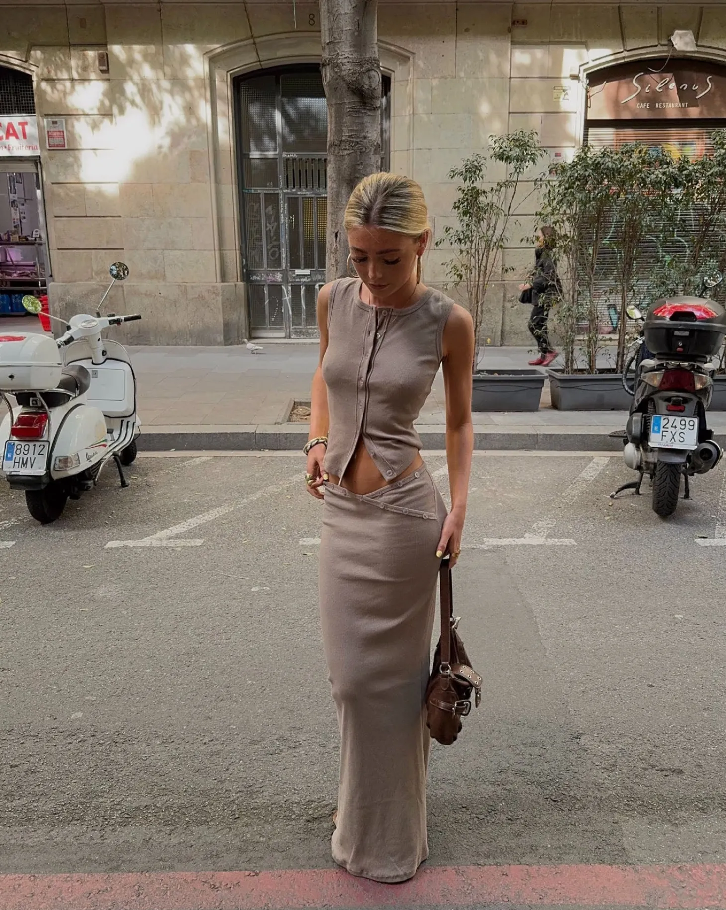 Antonia nederdel med knapper - Beige