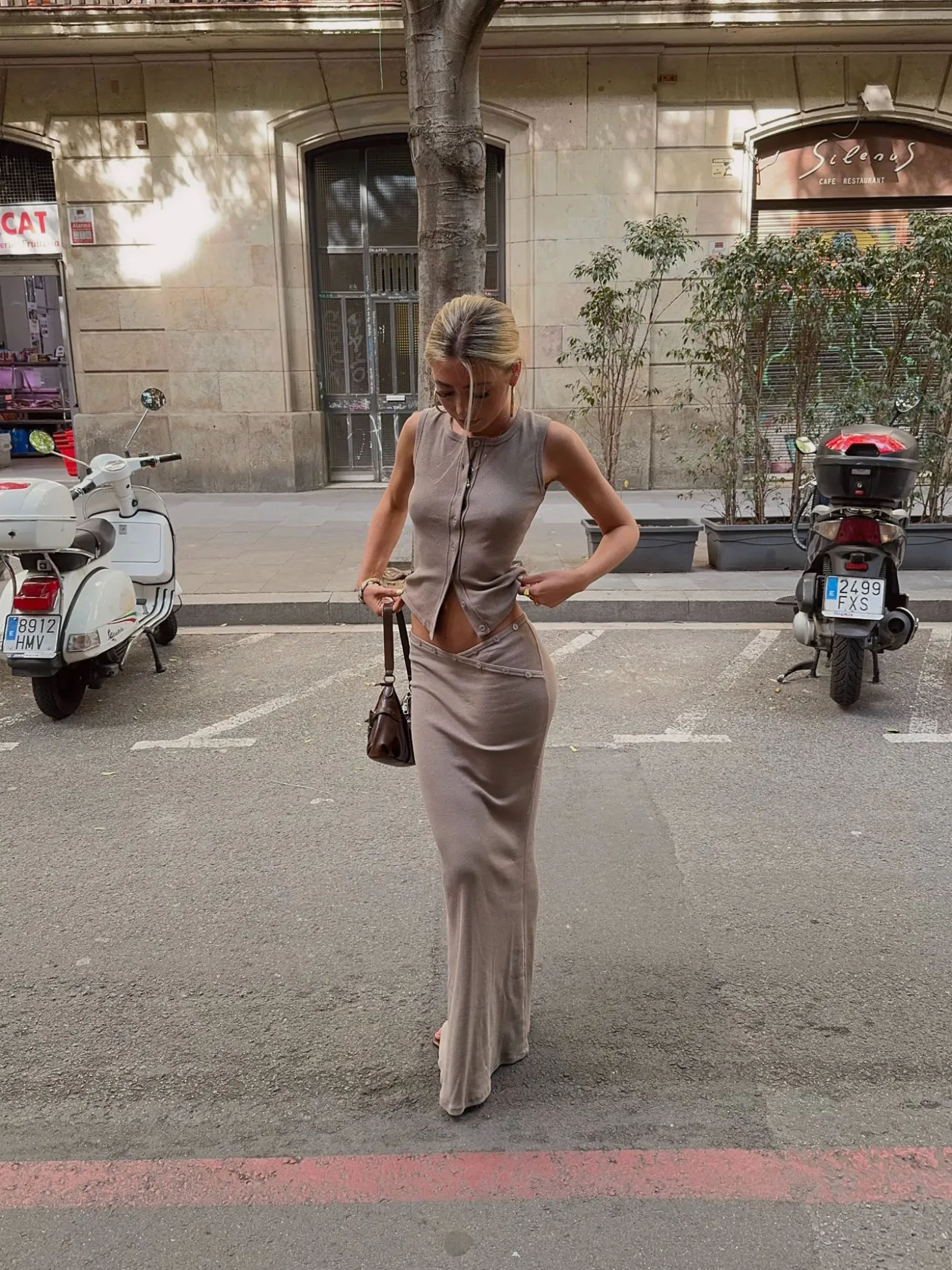 Antonia nederdel med knapper - Beige
