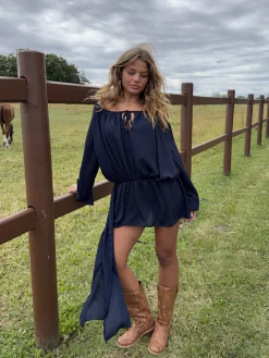 Aveline off shoulder-kjole - Navy