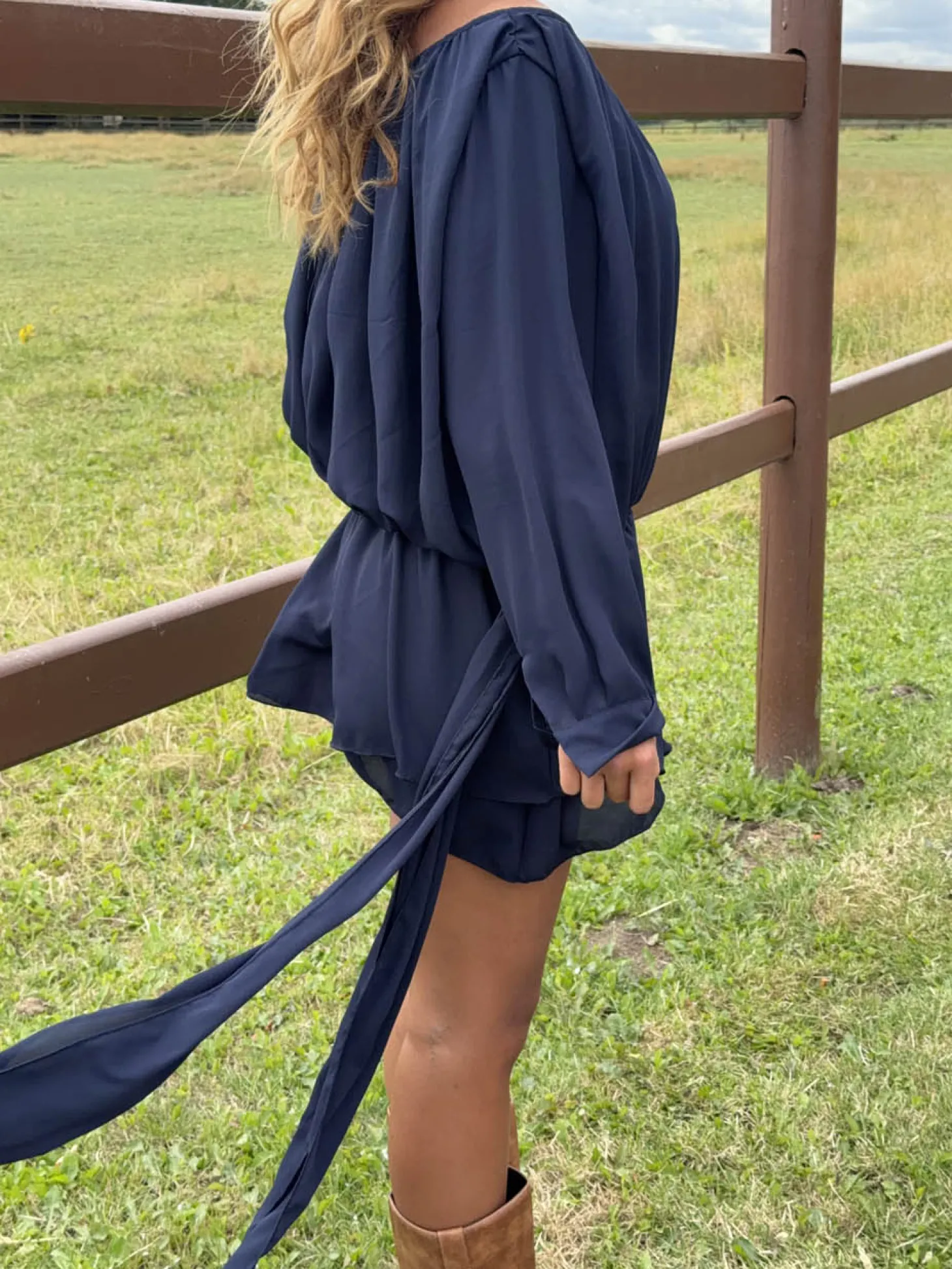 Aveline off shoulder-kjole - Navy