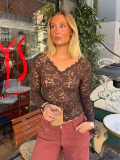 Bodil langærmet bluse med blonder - Brun