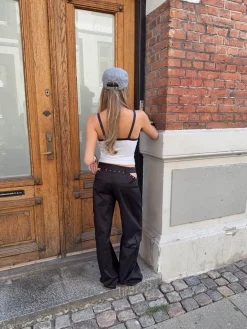 Brunina bukser med detaljer - Sort