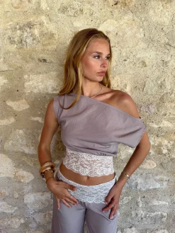 Cameline top med blonder - Beige