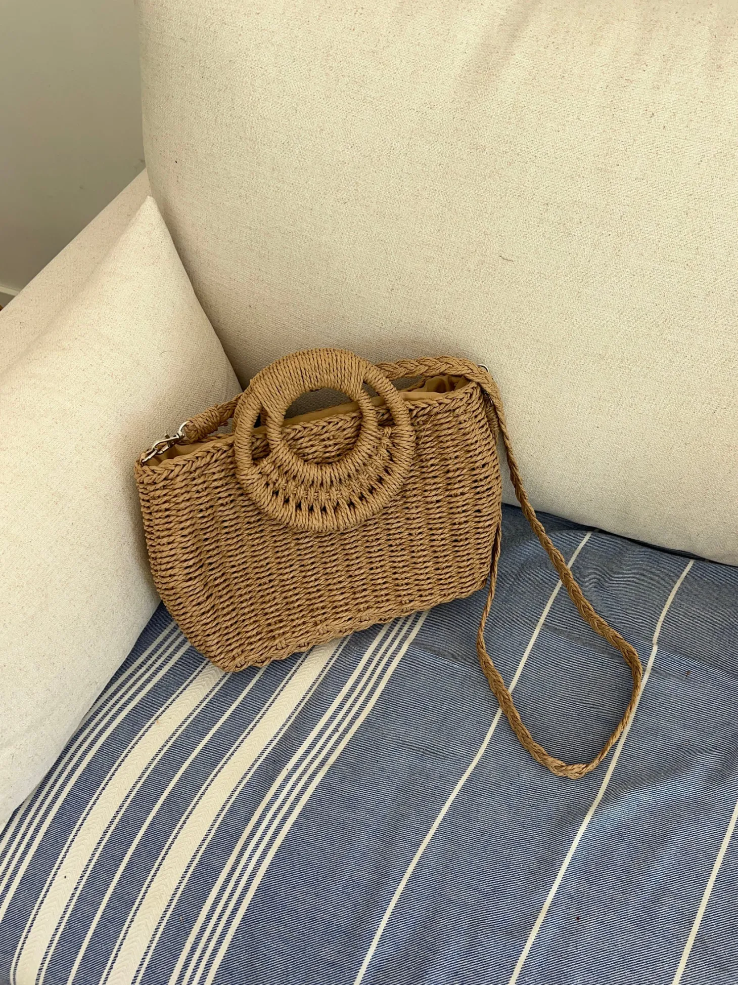 Capua flettet taske med strop - Beige
