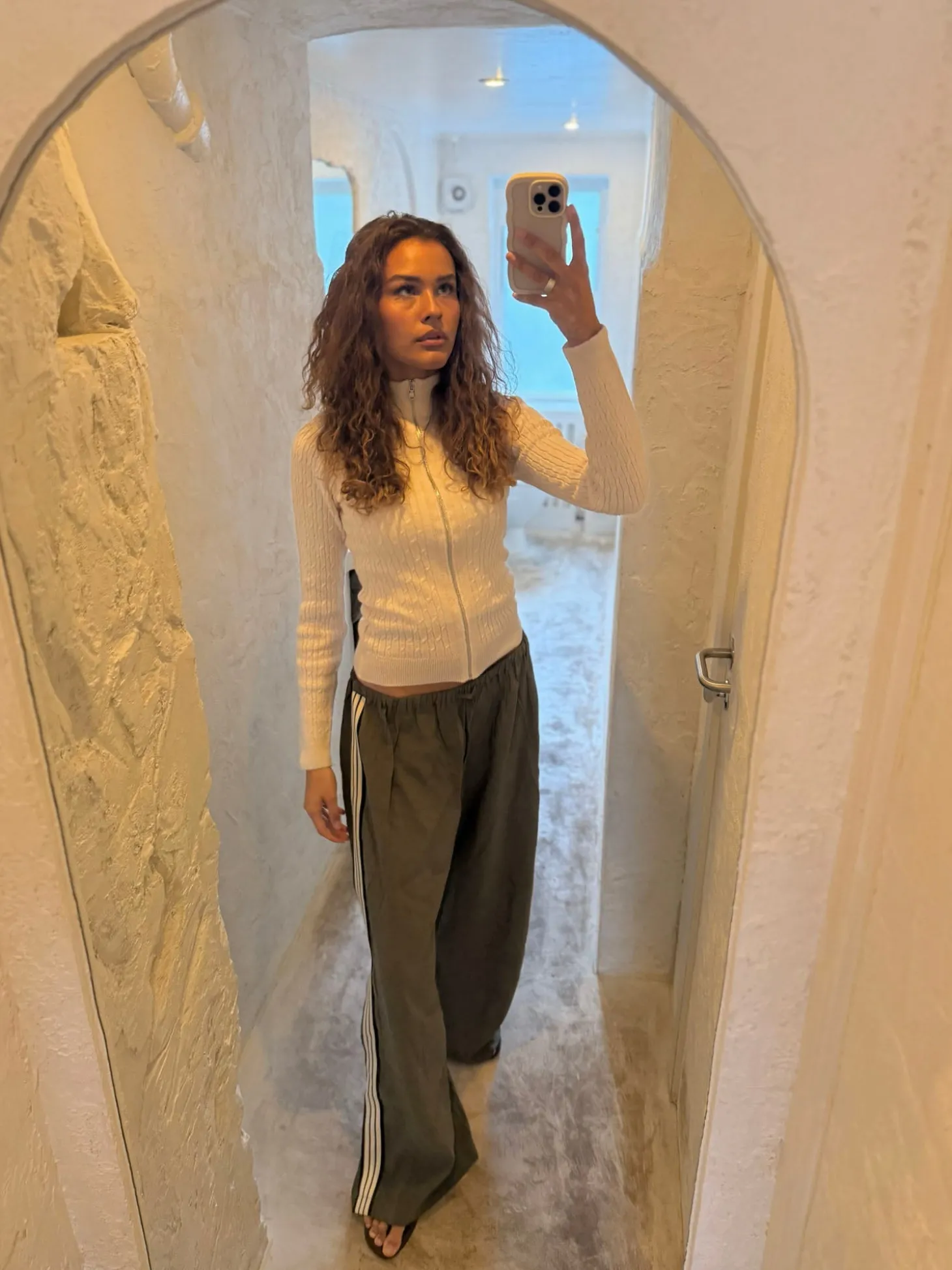 Carly kabelstrik med lynlås - Off white