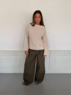 Cholana striktrøje med åben ryg - Beige