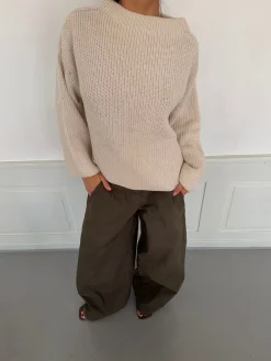 Cholana striktrøje med åben ryg - Beige