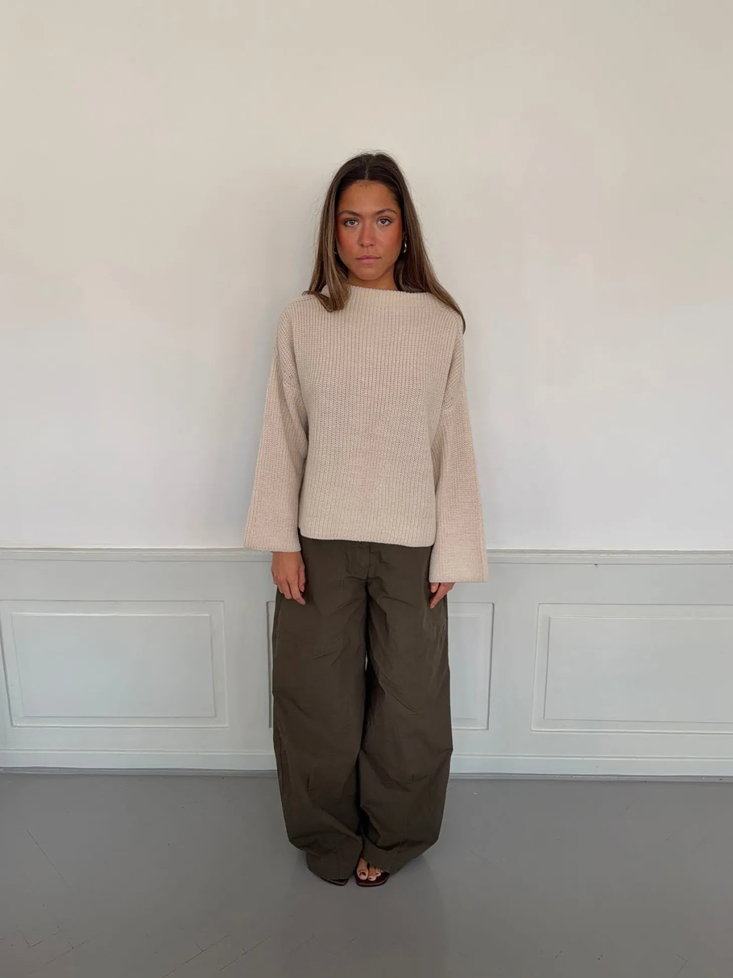 Cholana striktrøje med åben ryg - Beige