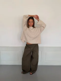Cholana striktrøje med åben ryg - Beige