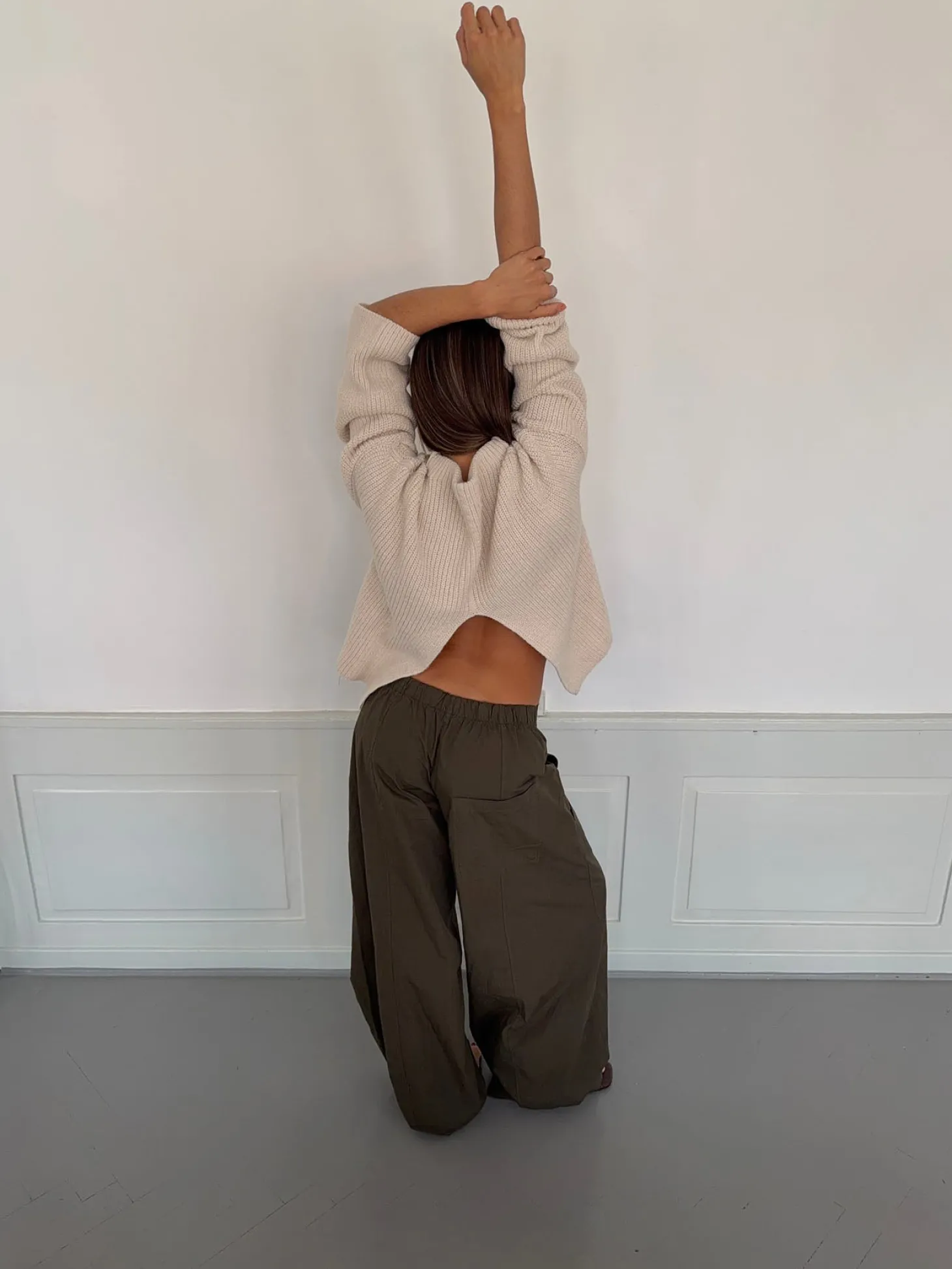 Cholana striktrøje med åben ryg - Beige