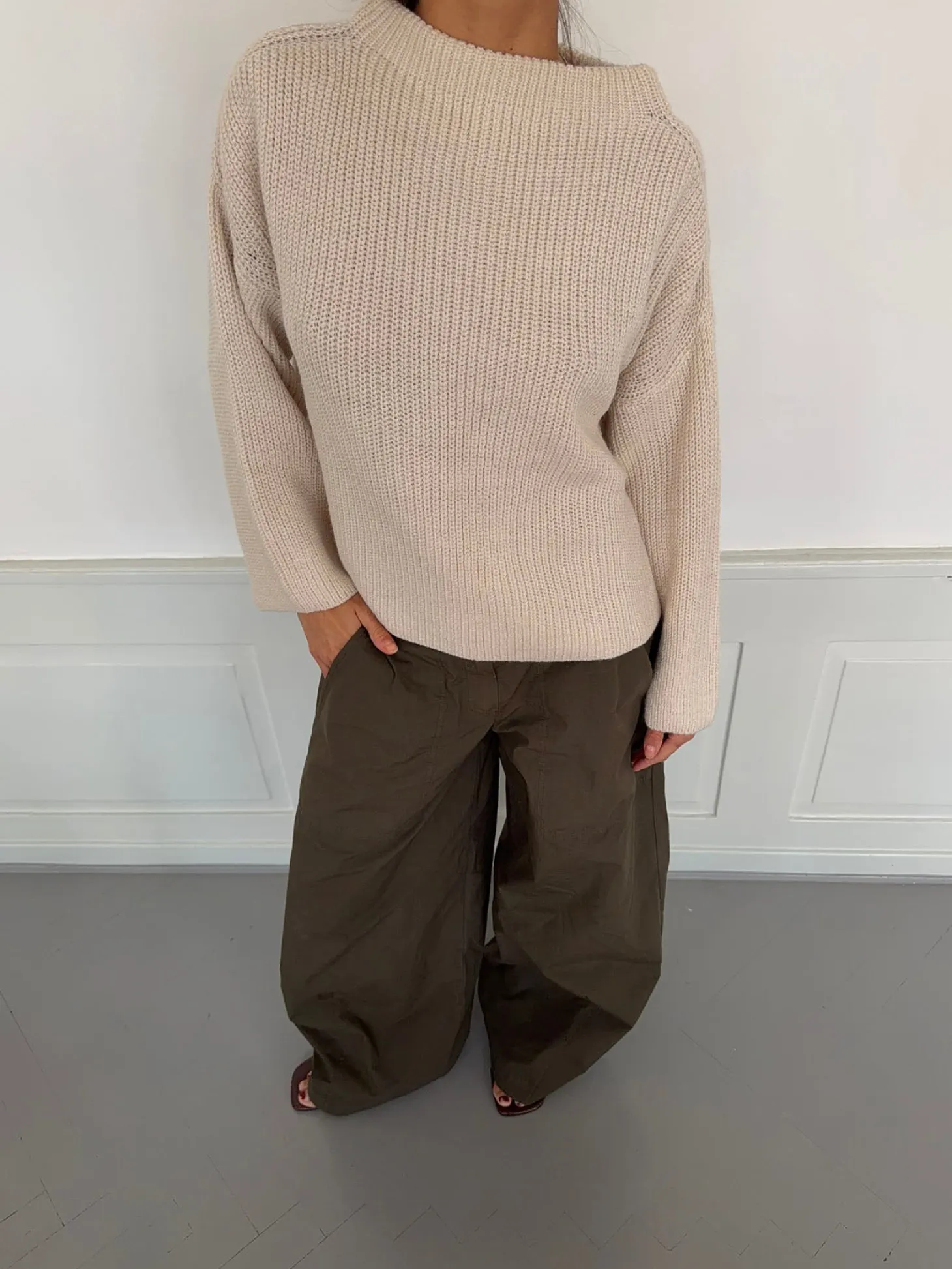 Cholana striktrøje med åben ryg - Beige