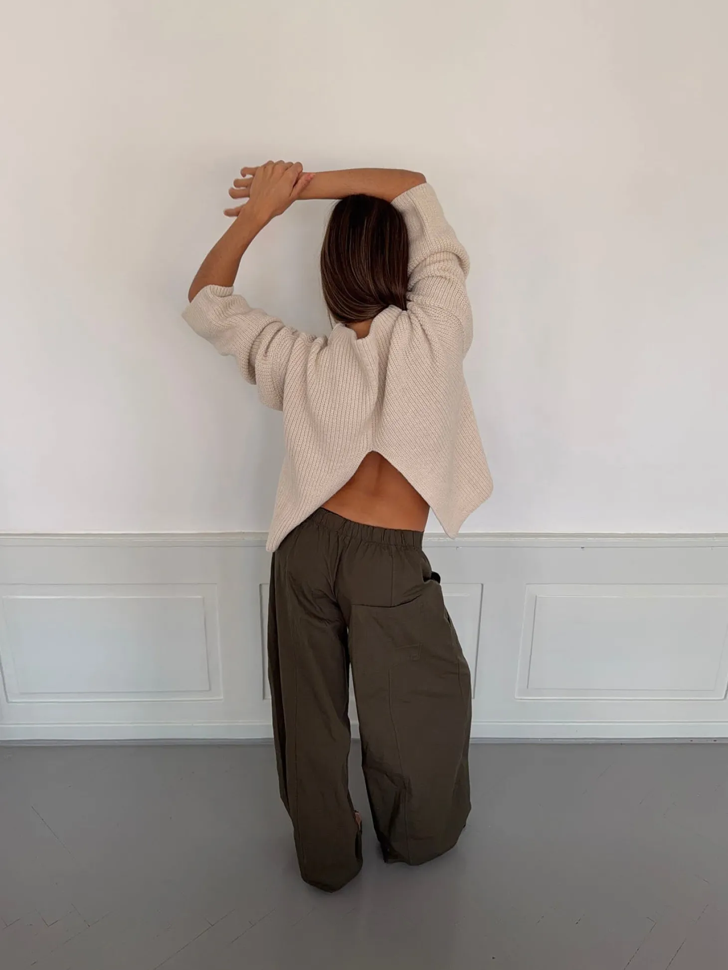 Cholana striktrøje med åben ryg - Beige