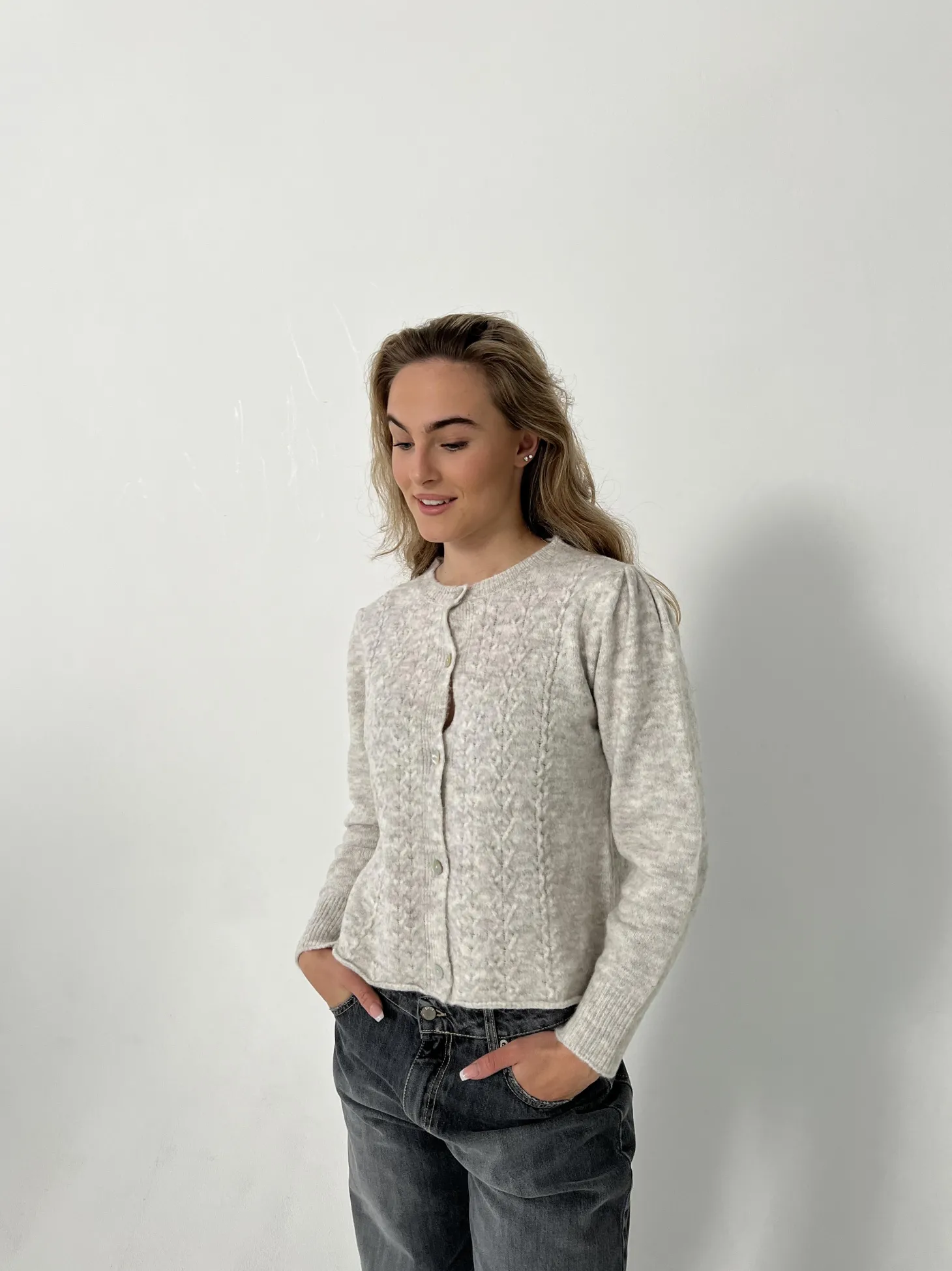 Cilla strikket cardigan - Lysegrå