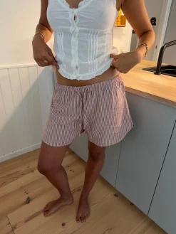 Clariana shorts med striber - Rød/hvid