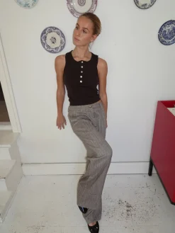 Dilly top med knapper - Brun
