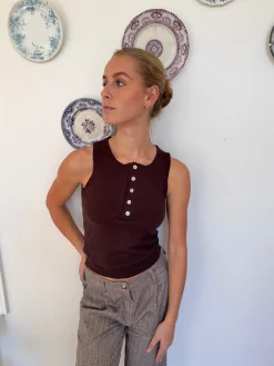 Dilly top med knapper - Brun