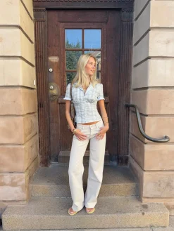 Emmaline lavtaljede jeans - Lys beige
