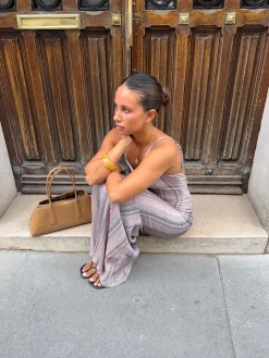 Evi kjole med striber og glimmer - Lilla