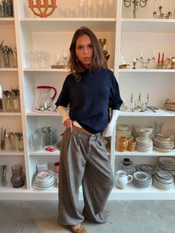 Finnja suitbukser med lige ben - Grå