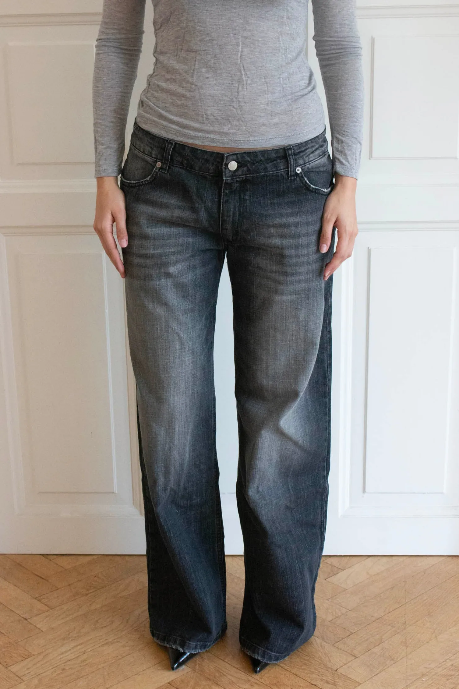 Floraline lavtaljede jeans - Grå denim