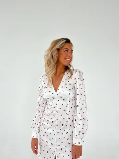 Frederikke satinkjole med røde blomster - Hvid