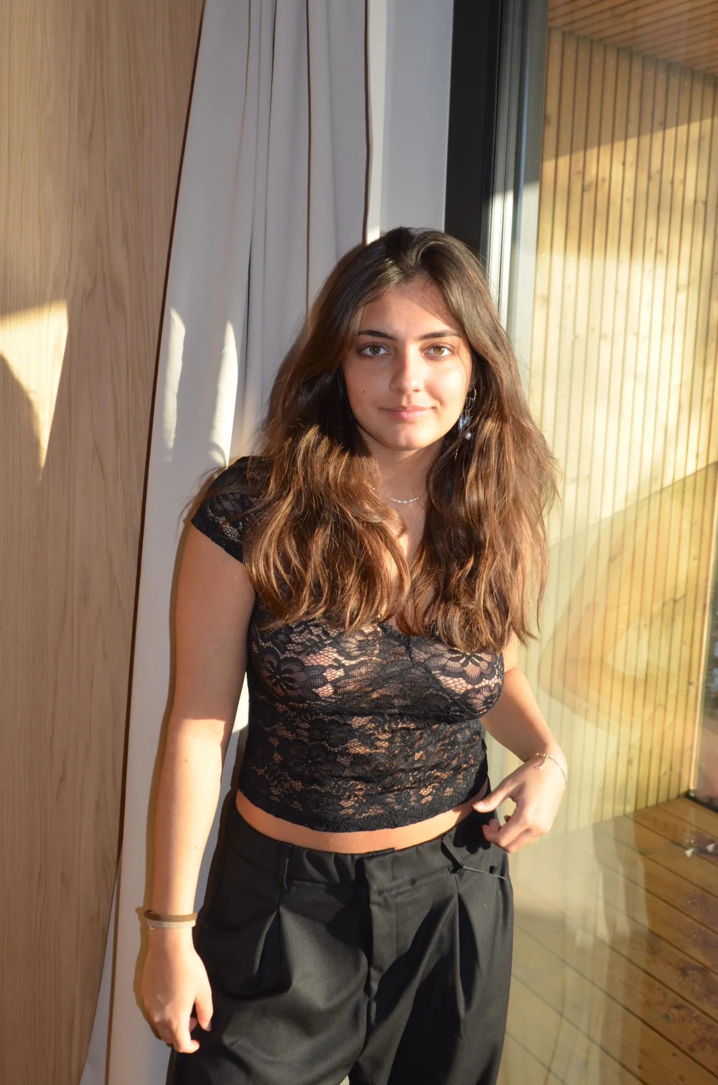 Hemilly bluse med bolder - Sort