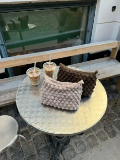 Hæklet clutch - Brun