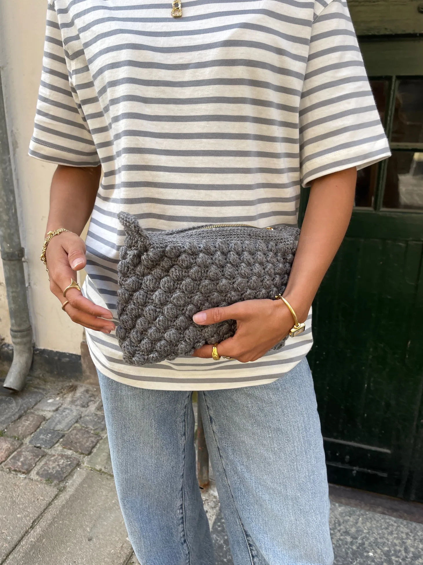 Hæklet clutch - Mørk grå