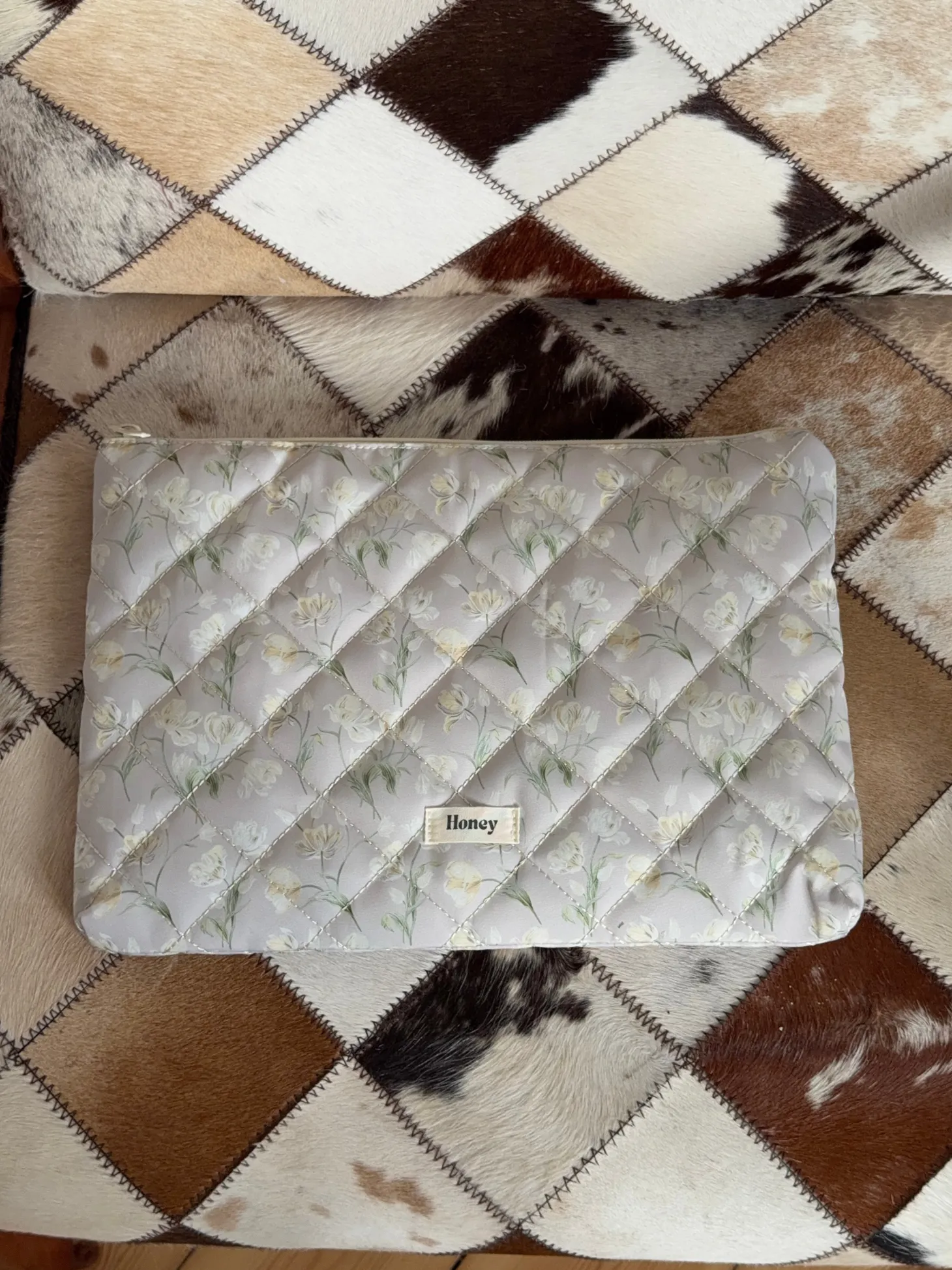 Honey computersleeve med blomster - Beige