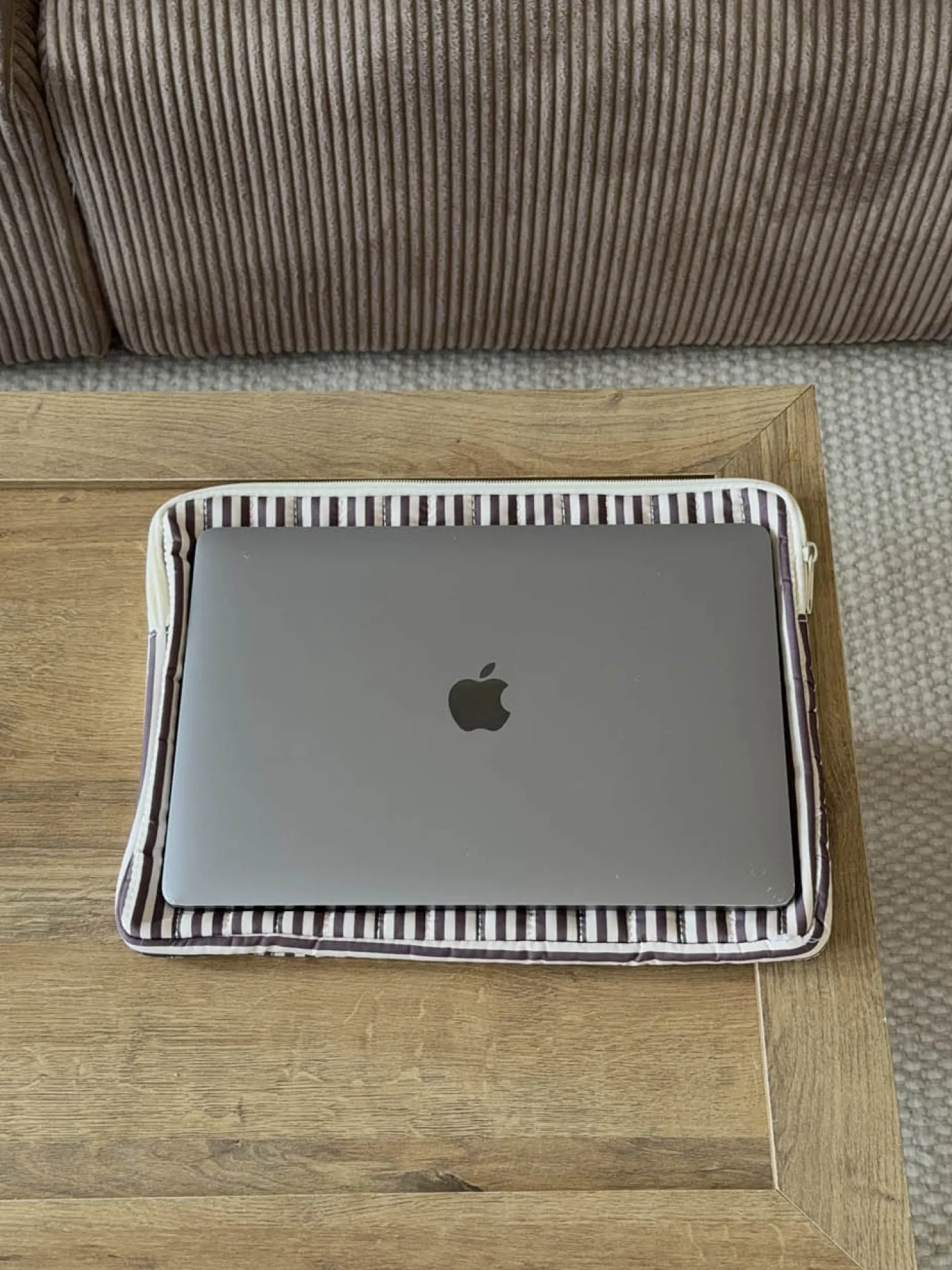 Honey computersleeve med striber - Beige/brun
