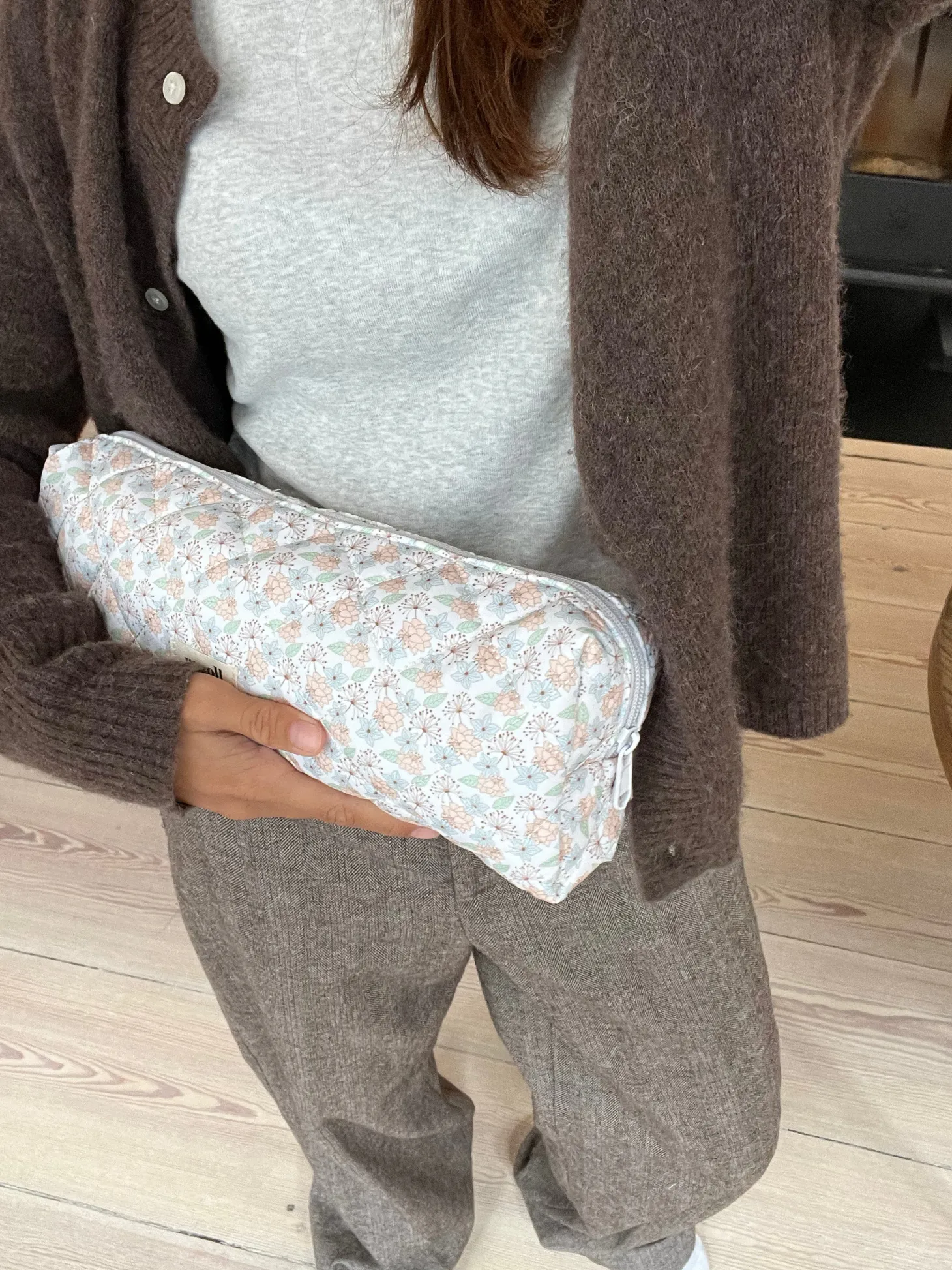 Honey Dyson sleeve - Hvid med blå, grønne og orange blomster