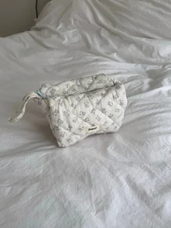 Honey lille toilettaske - Off white med bamser