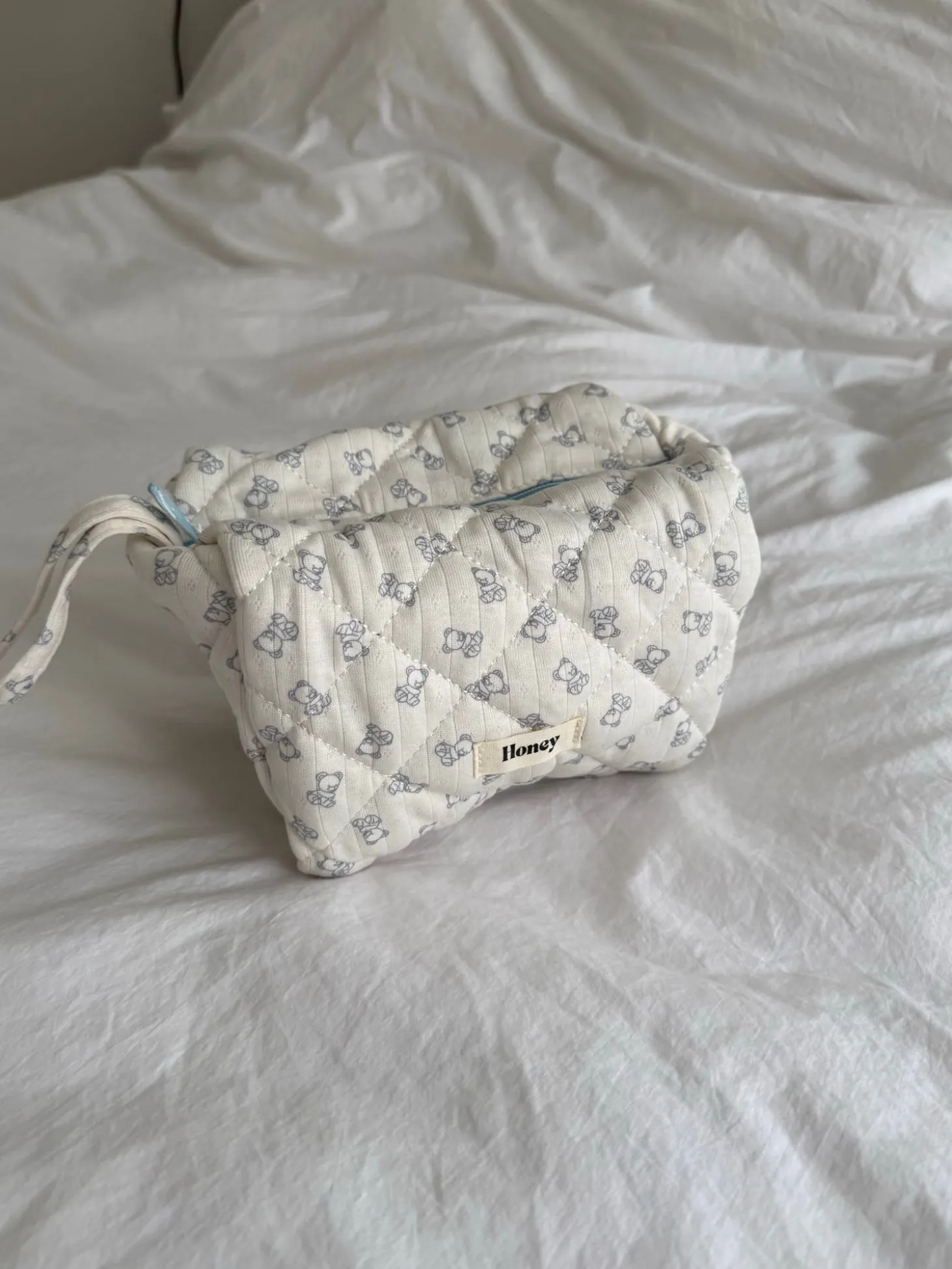 Honey lille toilettaske - Off white med bamser