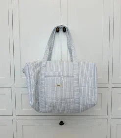 Honey stor taske med crossbody strop - Hvid med blå striber
