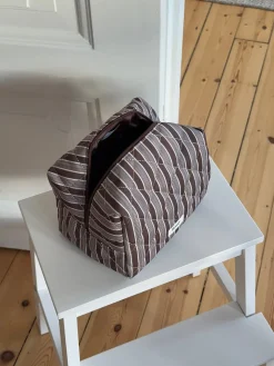 Honey stor toilettaske med striber - Brun/hvid