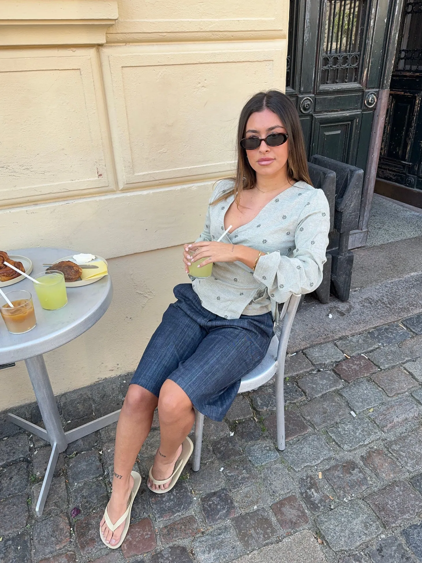 Isabeau bluse med bindedetalje - Kaki