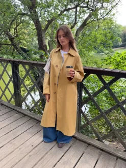 Jujava trenchcoat - Gul