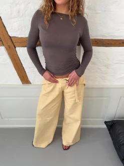 Kaia langærmet cashmere bluse - Taupe