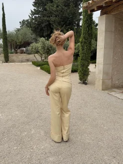 Kamile asymmetrisk top - Gul