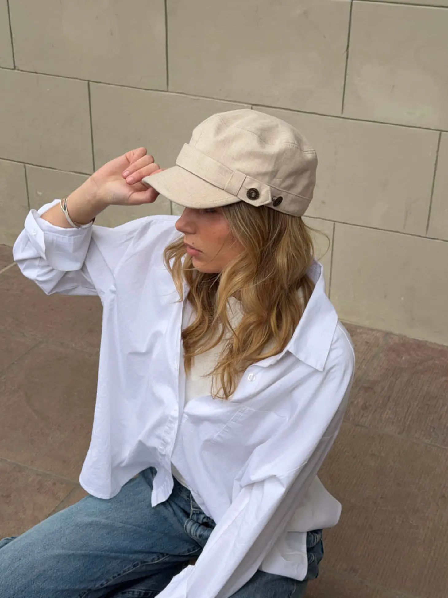 Kammi kasket med detaljer - Lys beige