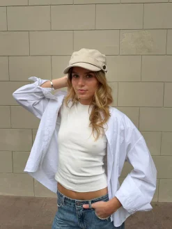 Kammi kasket med detaljer - Lys beige