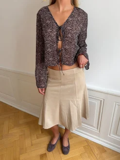Kara bluse med bindebånd - Brun