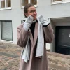 Kehlani halstørklæde i strik - Lys grå