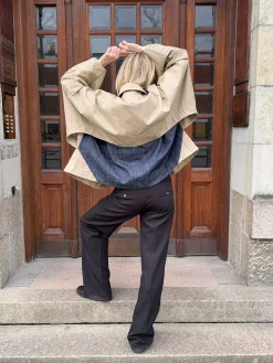 Lenaya jakke med denimryg - Beige