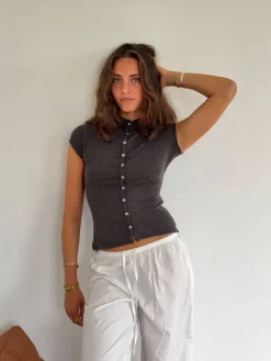 Leonie top med knapper - Grå