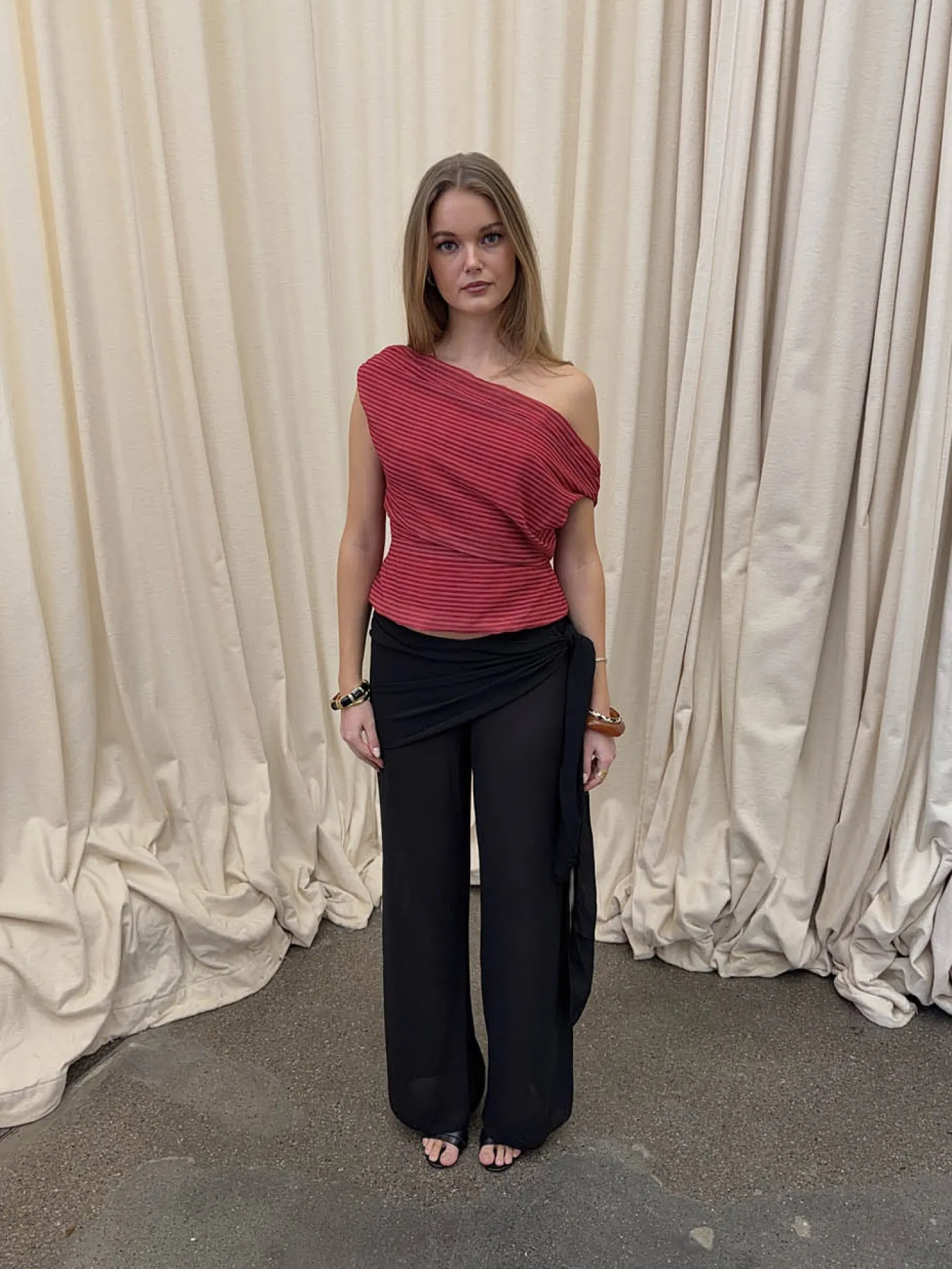 Lily top med striber - rød/bordeaux